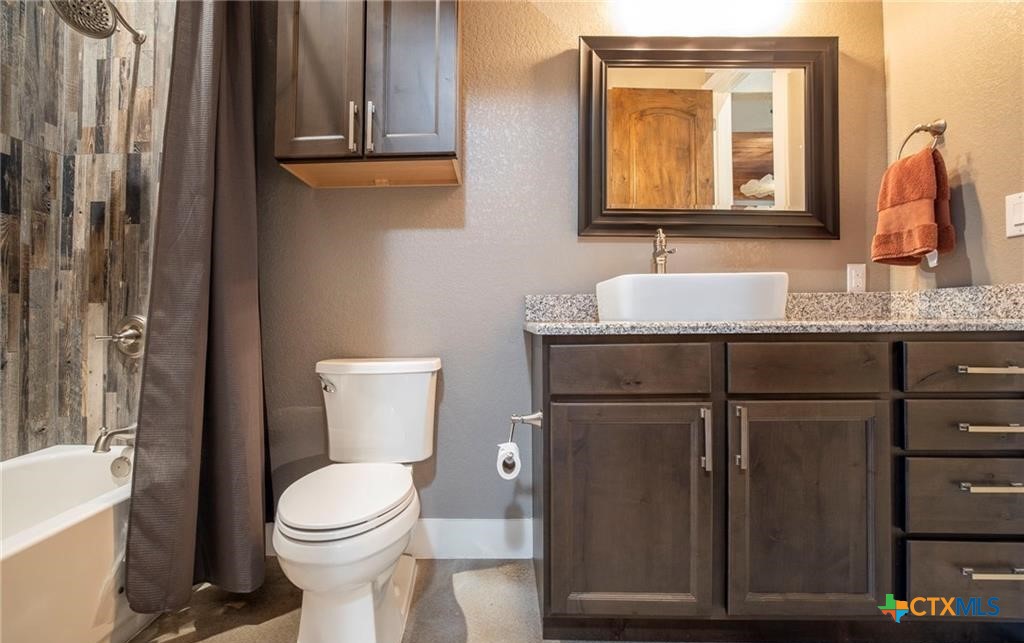 345 Laguna Road Bandera, TX 78003 - Photo 16 of 35