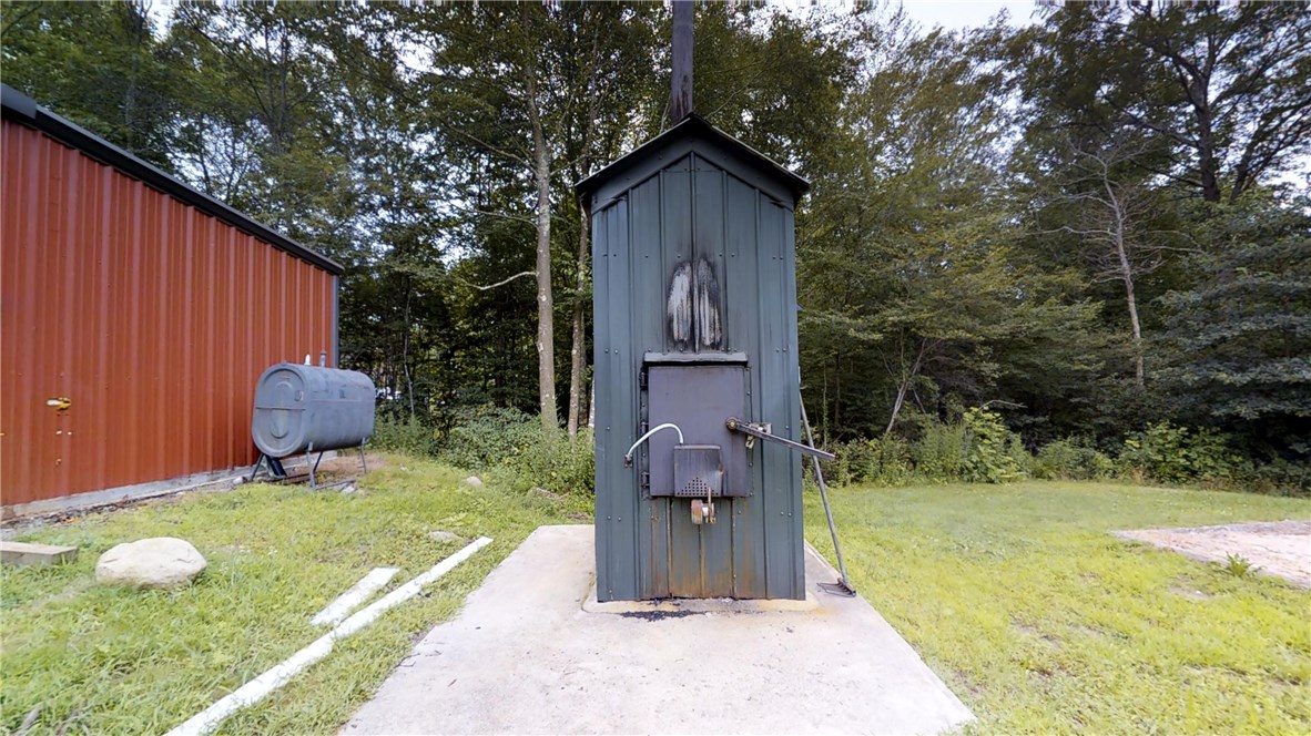 139 Kuehn Road Hopkinton, RI 02804 - Photo 11 of 31