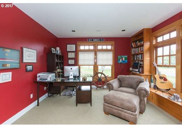 1090 Methodist Road Hood River, OR 97031 - Photo 9 of 32 Gallery Image 9
