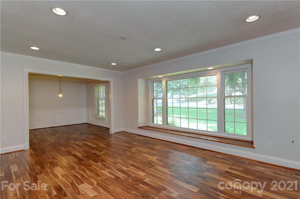155 Dovershire Road Charlotte, NC 28270 - Photo 3 of 43 Gallery Image 3