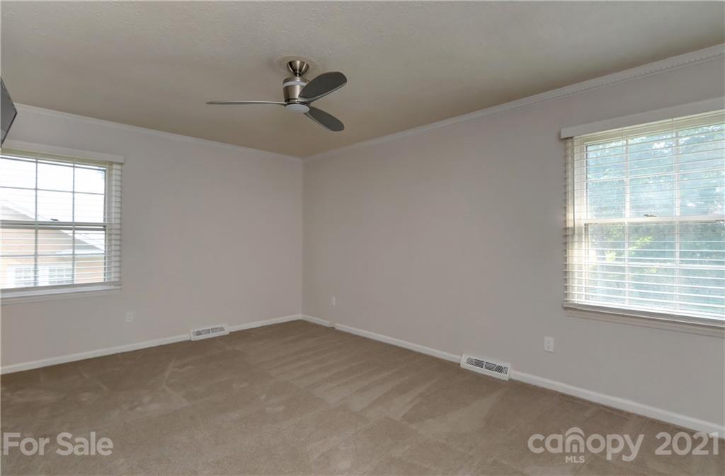 155 Dovershire Road Charlotte, NC 28270 - Photo 22 of 43 Gallery Image 22