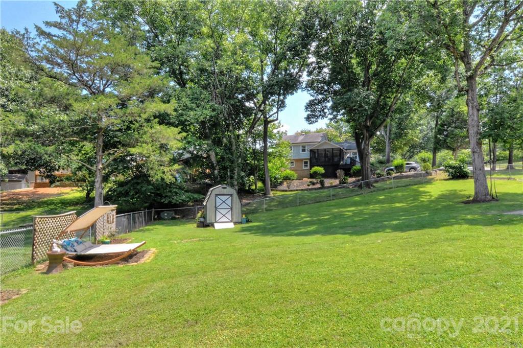 155 Dovershire Road Charlotte, NC 28270 - Photo 41 of 43 Gallery Image 41
