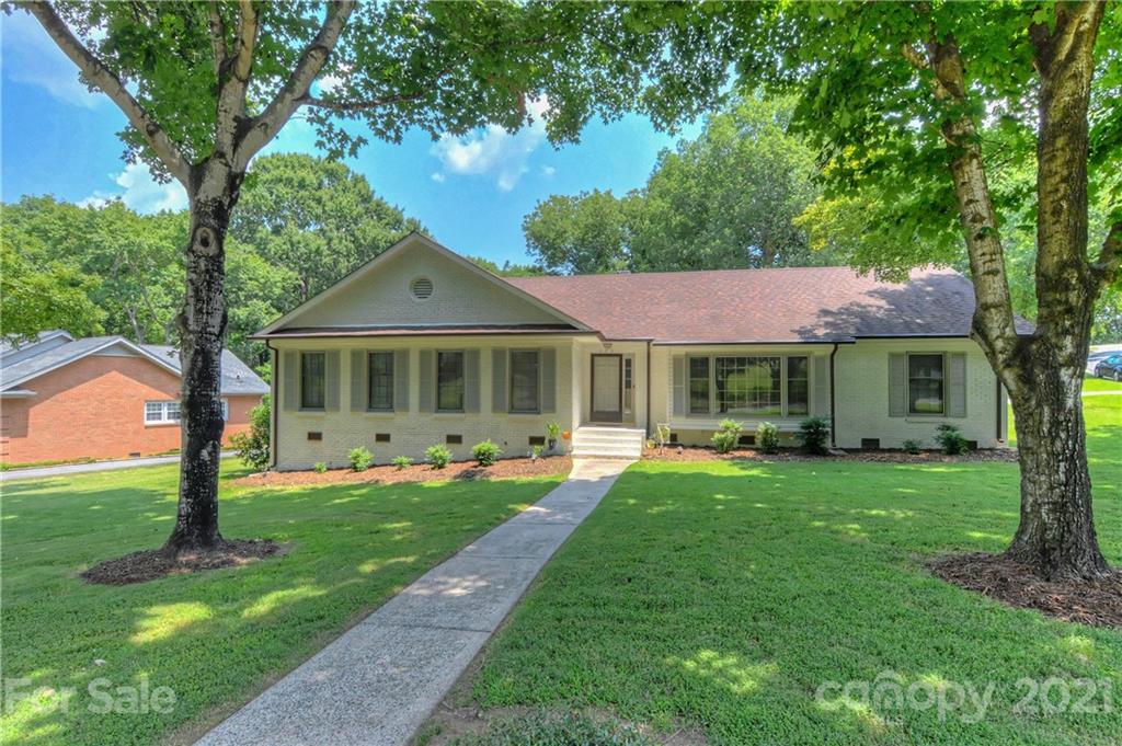 155 Dovershire Road Charlotte, NC 28270 - Photo 43 of 43 Gallery Image 43