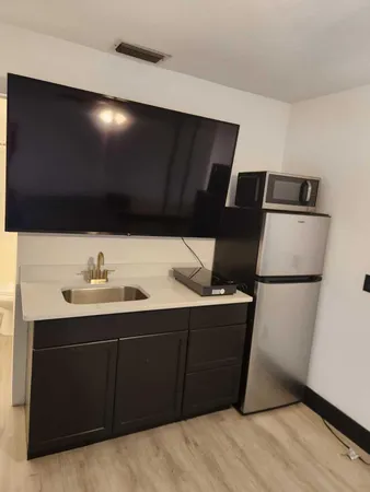 $1,300 | 1665 Southeast Harp Lane, Unit SIDE B, Port St. Lucie, FL 34983