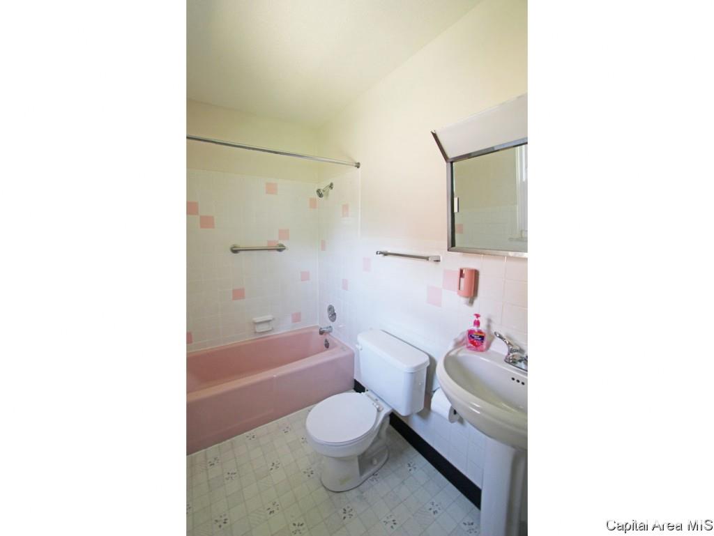 2449 Haverford Road Springfield, IL 62704 - Photo 6 of 14