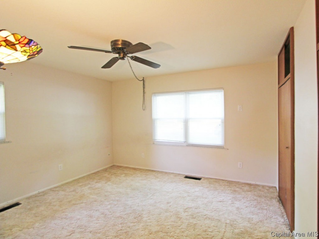 2449 Haverford Road Springfield, IL 62704 - Photo 9 of 14
