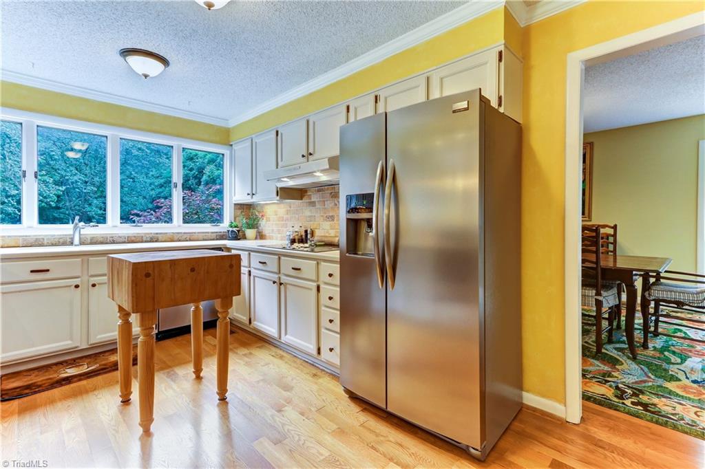 5723 Oak Tree Road Greensboro, NC 27455 - Photo 7 of 30 Kitchen