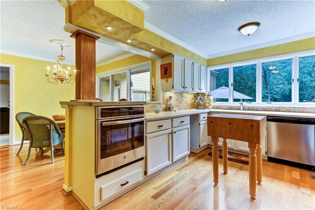 5723 Oak Tree Road Greensboro, NC 27455 - Photo 8 of 30 Kitchen