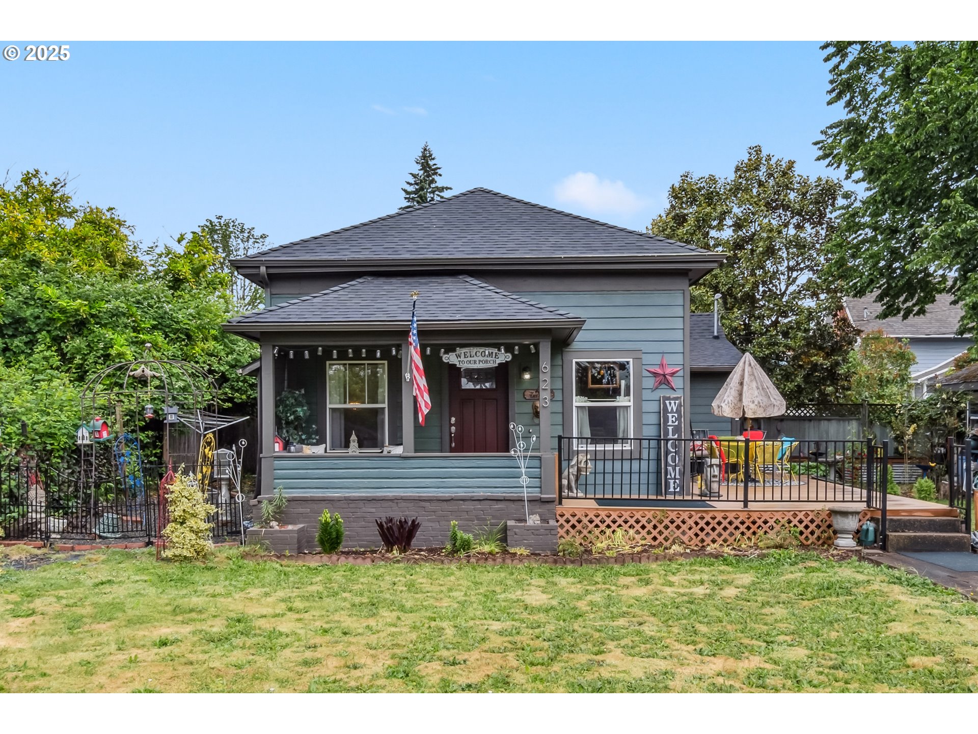 623 Southwest 10th Avenue Albany, OR 97321 - Photo 1 of 33 Gallery Image 1