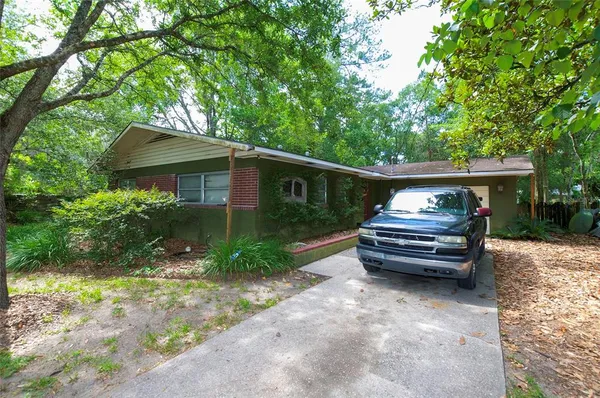 $199,990 | 609 Northwest 14th Avenue, Gainesville, FL 32601