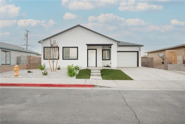 $439,000 | 1813 Evelyn Avenue, Henderson, NV 89011