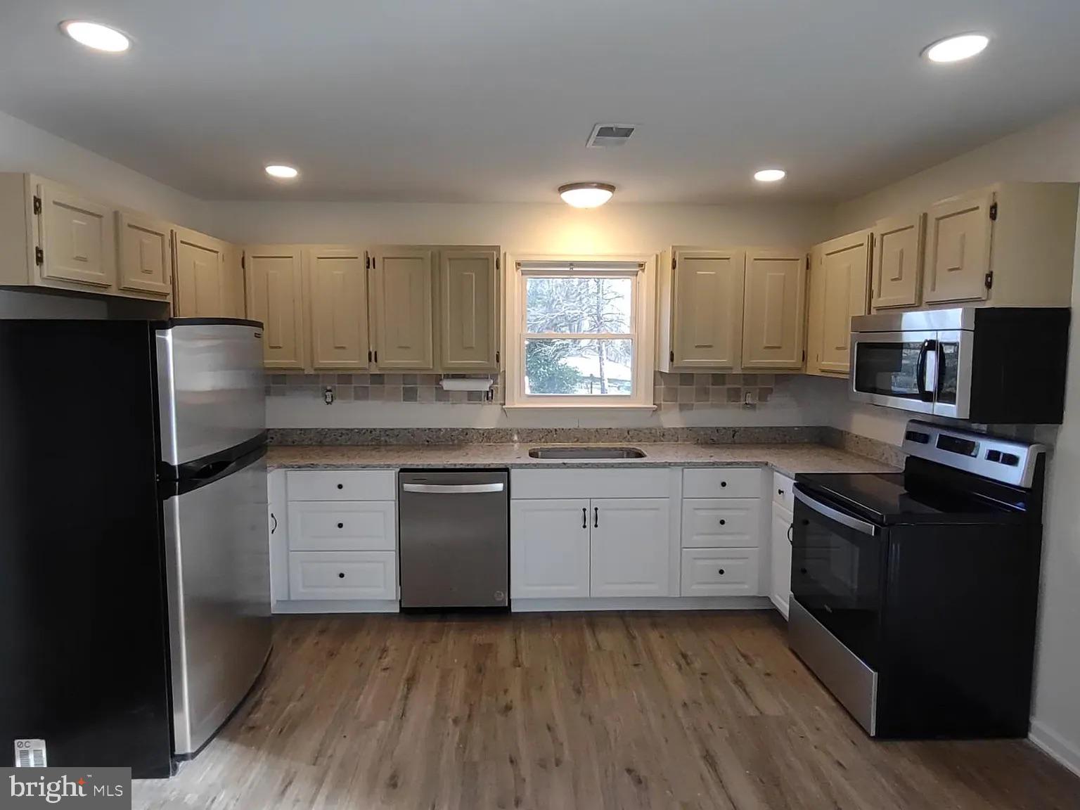 12009 Briar Patch Road Hume, VA 22639 - Photo 6 of 21 kitchen