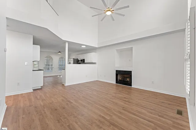 $314,900 | 28 Lantern Lane, Greer, SC 29651