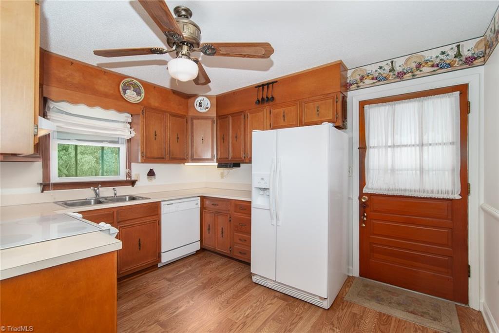 2305 Dover Place High Point, NC 27265 - Photo 7 of 20 Appliances have been updated