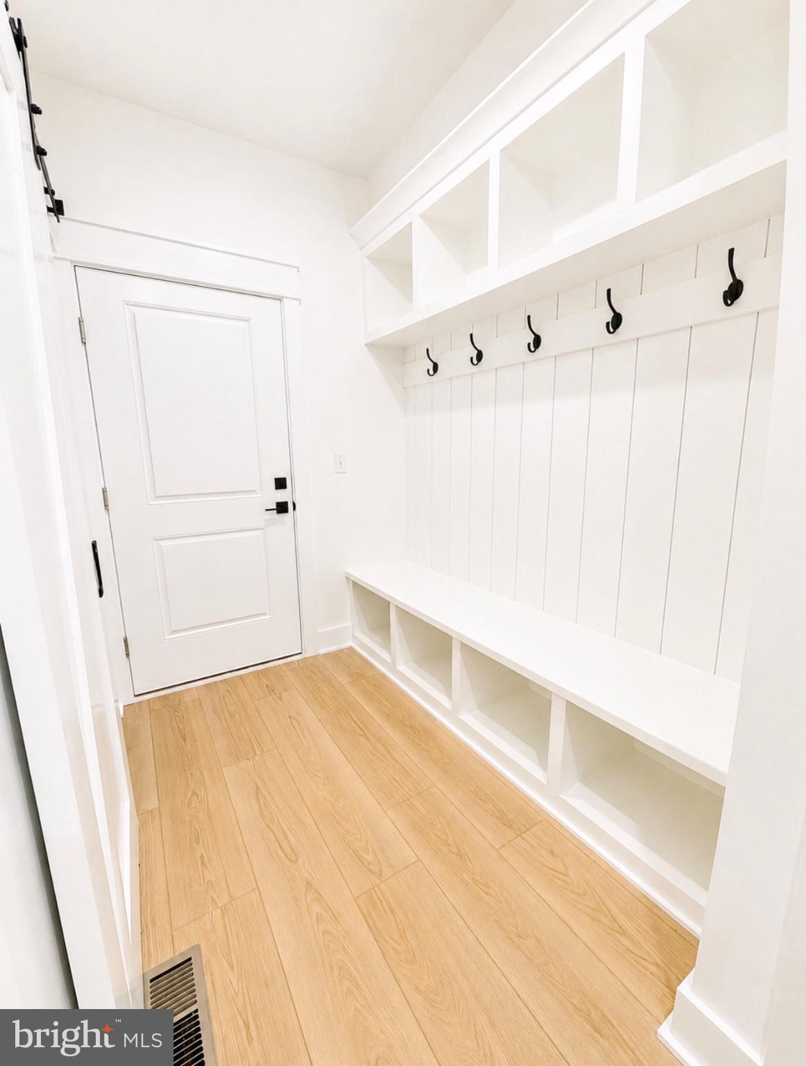 21963 Hardscrabble Road Georgetown, DE 19947 - Photo 16 of 43 Stylish entryway with ample storage.