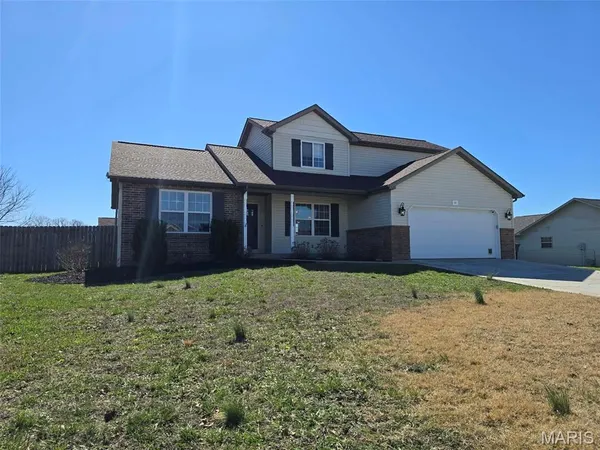 $292,500 | 117 La Vista Drive, Waynesville, MO 65583