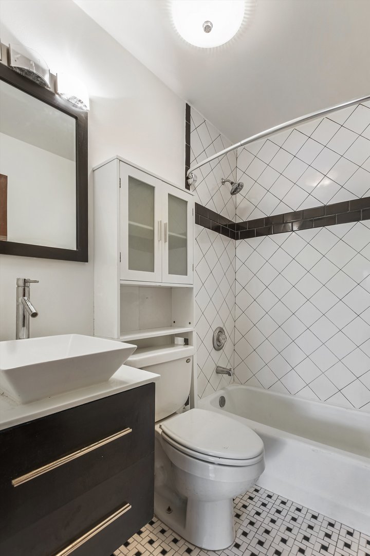 3617 Central Road, Unit 203 Glenview, IL 60025 - Photo 16 of 26 Gallery Image 16