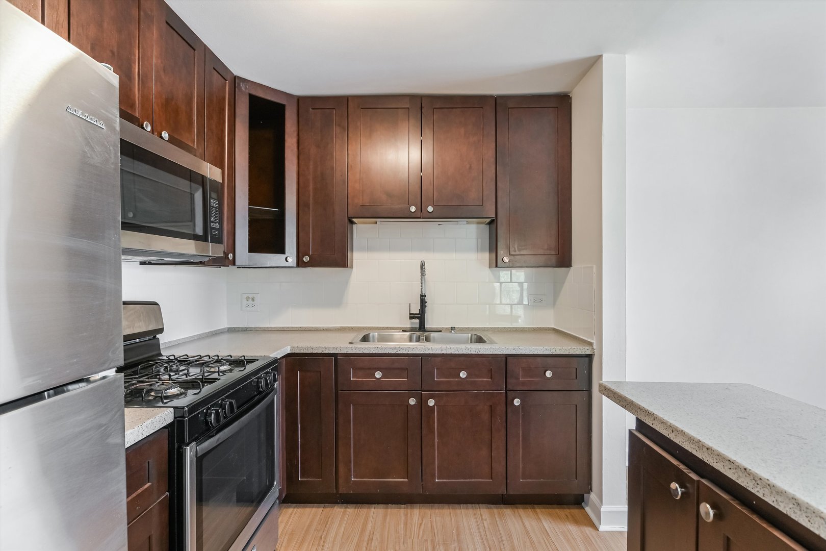 3617 Central Road, Unit 203 Glenview, IL 60025 - Photo 2 of 26 Gallery Image 2