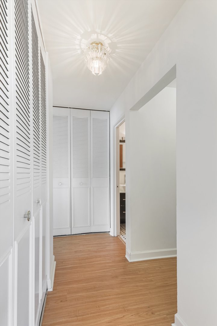 3617 Central Road, Unit 203 Glenview, IL 60025 - Photo 25 of 26 Gallery Image 25