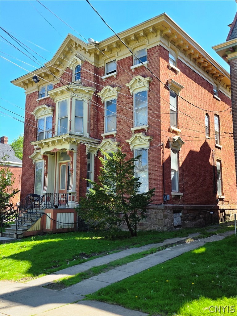 406 Rutger Street Utica, NY 13501 - Photo 4 of 6