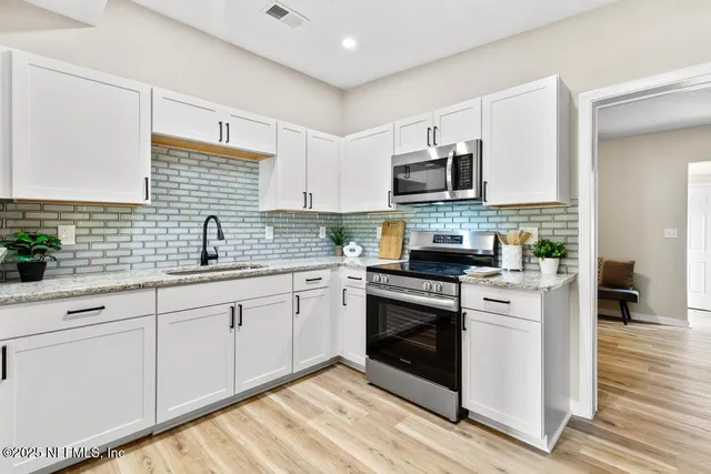 $349,900 | 3445 Eve Drive East, Jacksonville, FL 32246