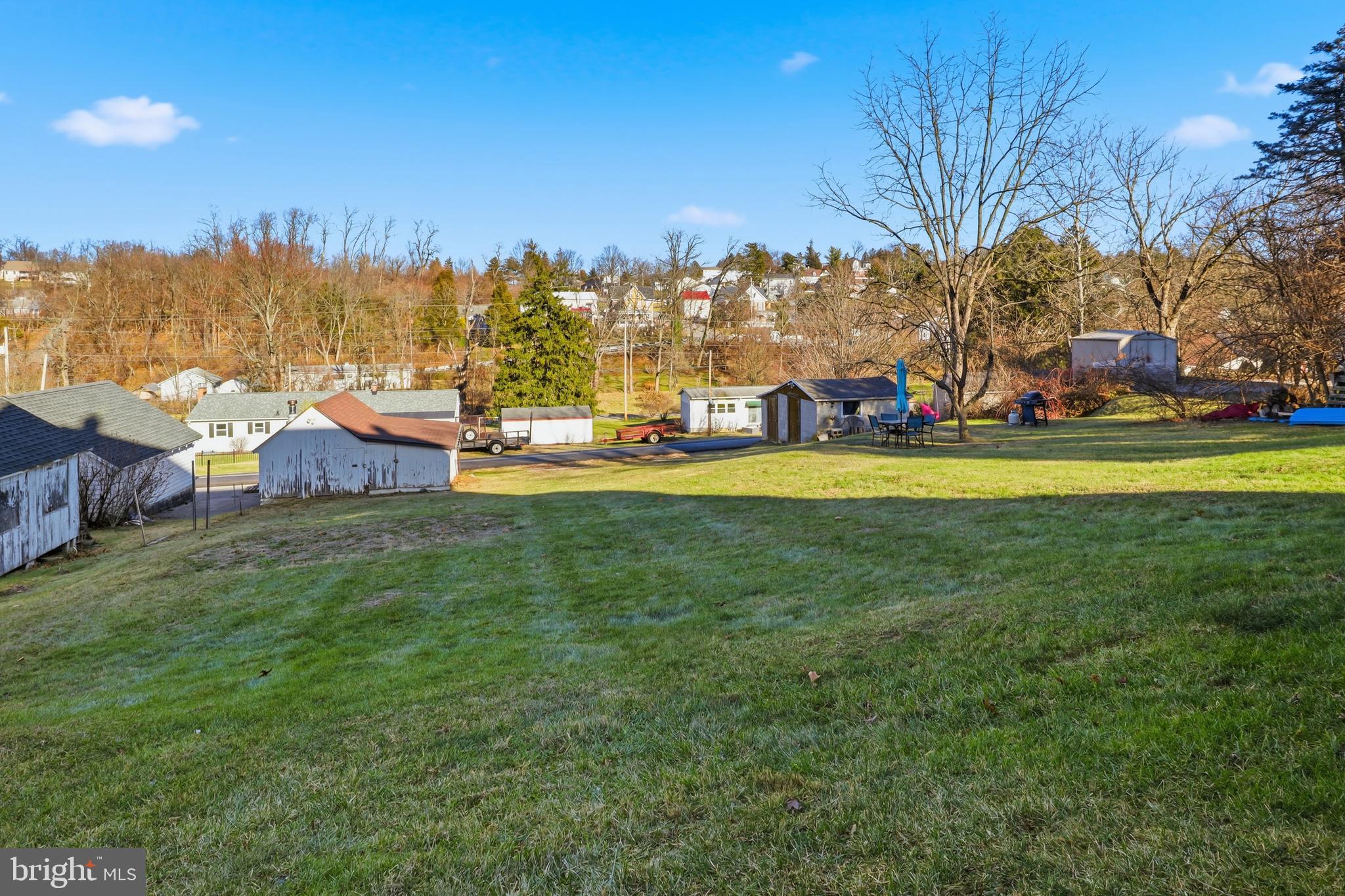 143 West Broad Street Yoe, PA 17313 - Photo 26 of 47 a view of a park with large trees
