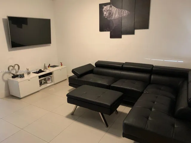 $2,400 | 13215 Southwest 57th Terrace, Unit 206, Miami, FL 33183