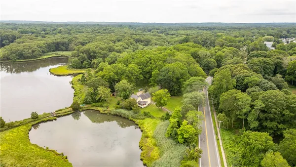 $850,000 | 194 Phillips Street, North Kingstown, RI 02852