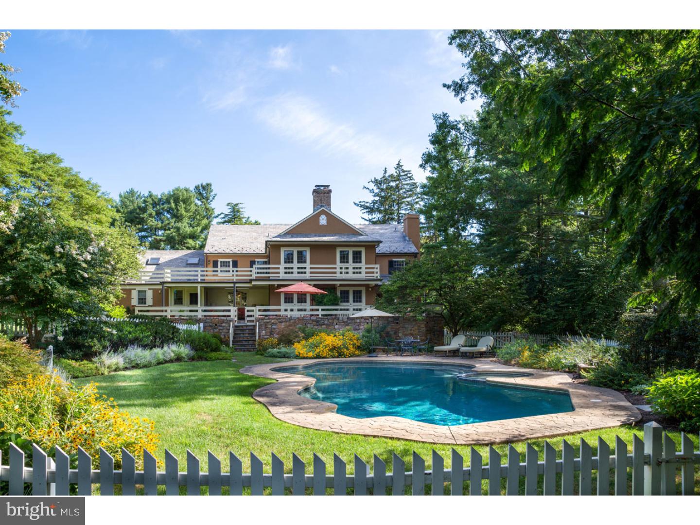 1406 Grasshopper Lane Ambler, PA 19002 - Photo 19 of 23 Exterior Back