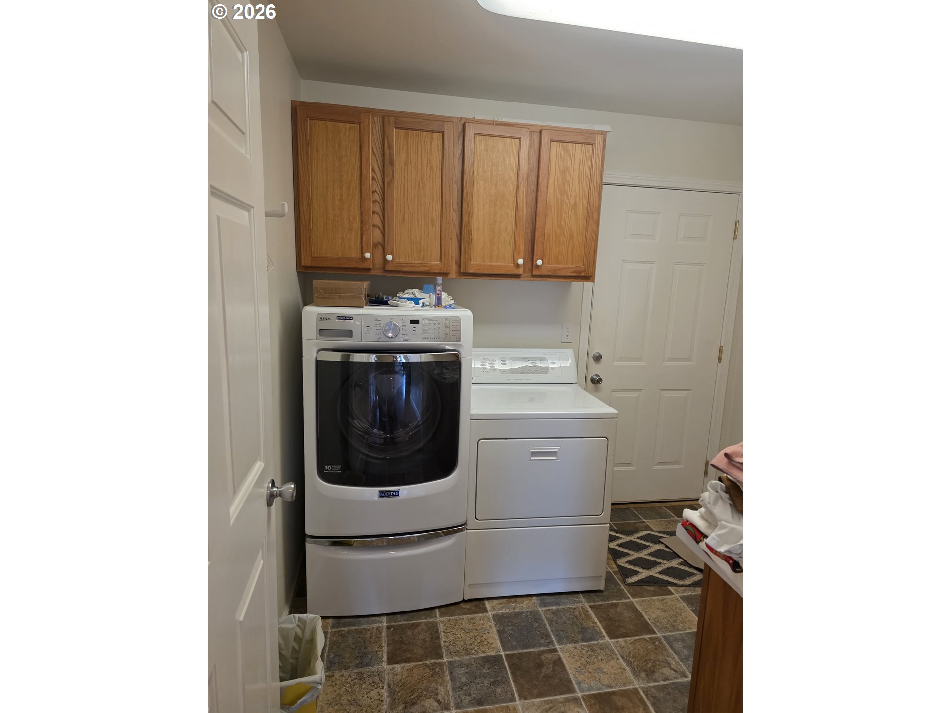 1909 Southwest Duke Road Sutherlin, OR 97479 - Photo 15 of 30 a utility room with dryer and washer