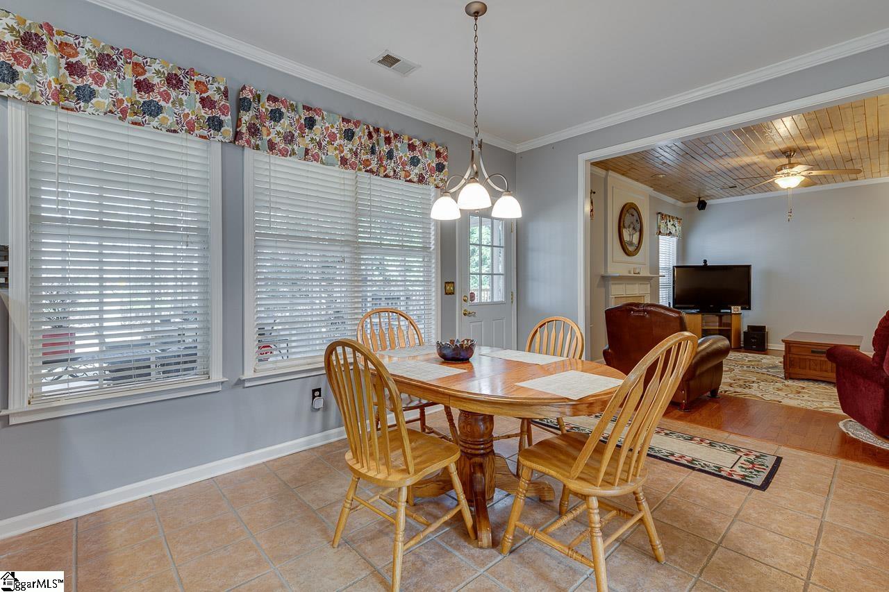 25 Shadowrock Court Simpsonville, SC 29681 - Photo 13 of 36