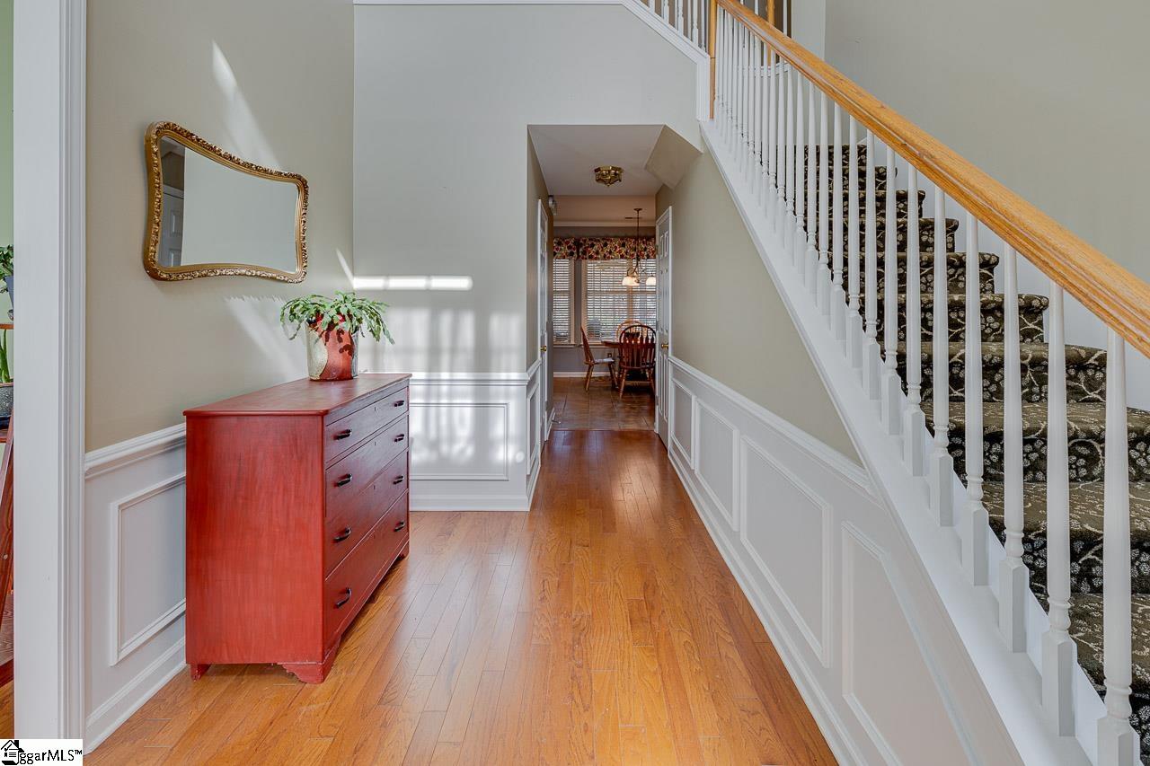 25 Shadowrock Court Simpsonville, SC 29681 - Photo 2 of 36