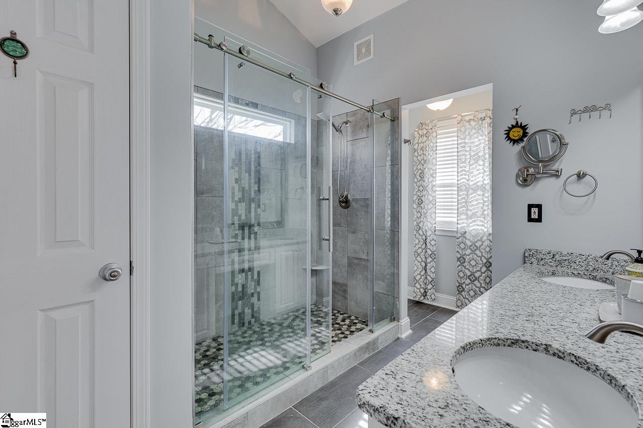 25 Shadowrock Court Simpsonville, SC 29681 - Photo 29 of 36