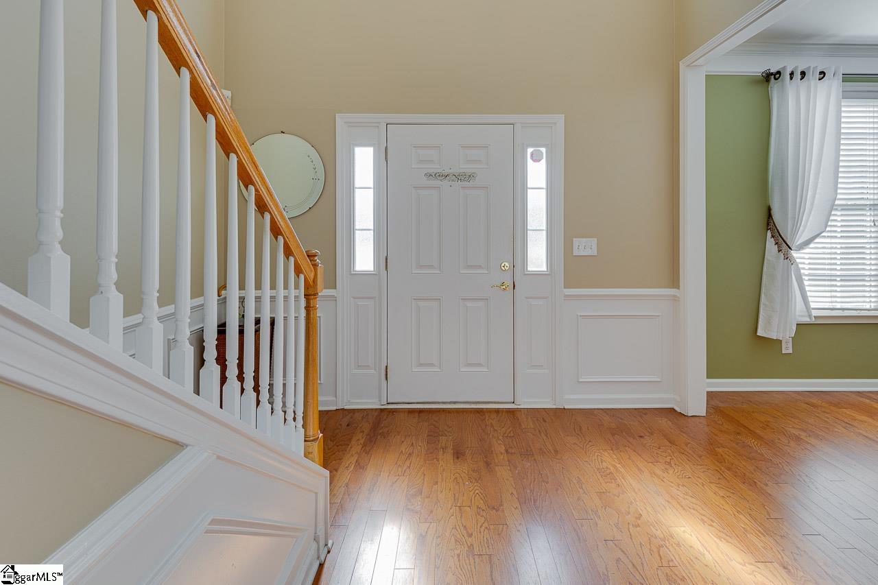 25 Shadowrock Court Simpsonville, SC 29681 - Photo 3 of 36