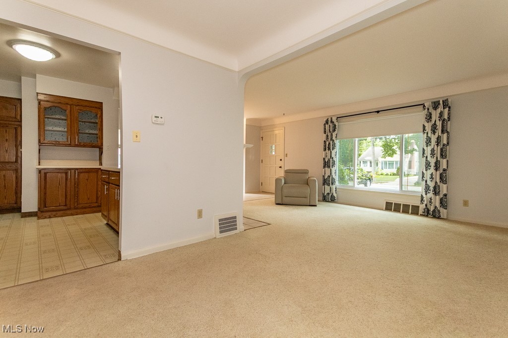 1656 Lyndhurst Road Lyndhurst, OH 44124 - Photo 5 of 39