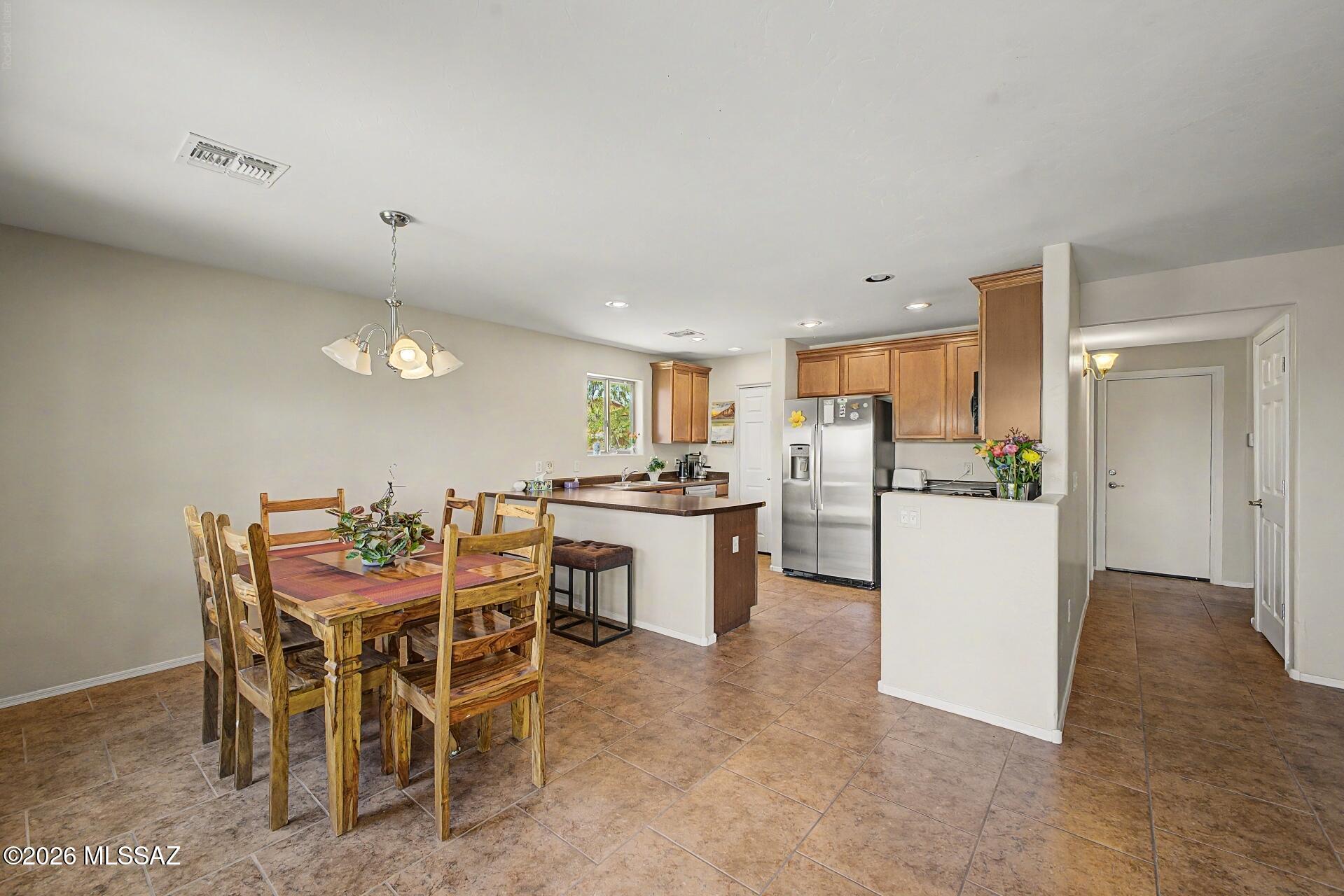 736 South Porter Routh Place Vail, AZ 85641 - Photo 9 of 33