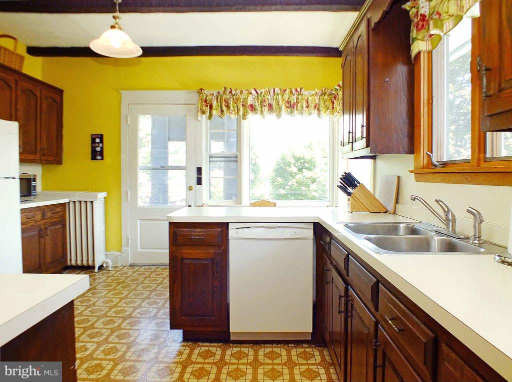 15305 Old Hanover Road Upperco, MD 21155 - Photo 10 of 23 Kitchen 2