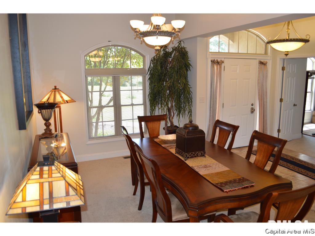 809 Timber Ridge Road Mechanicsburg, IL 62545 - Photo 8 of 36 Gallery Image 8