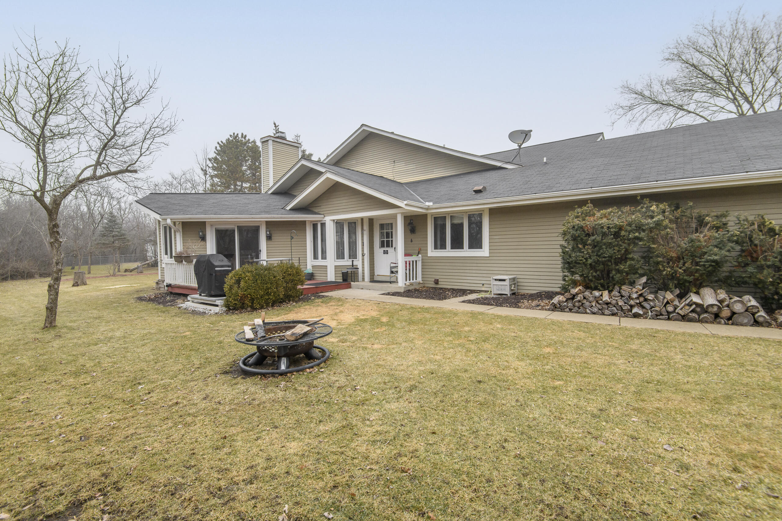 9880 West Puetz Road, Unit 9882 Franklin, WI 53132 - Photo 2 of 60 9880 W Puetz-1