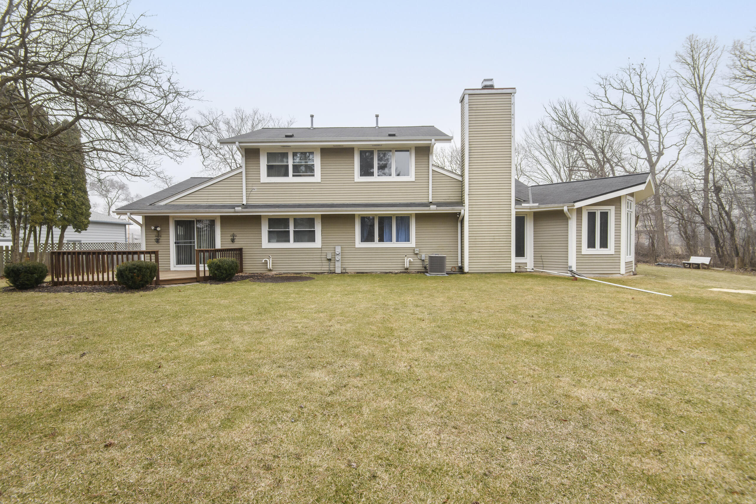 9880 West Puetz Road, Unit 9882 Franklin, WI 53132 - Photo 6 of 60 9880 W Puetz-6