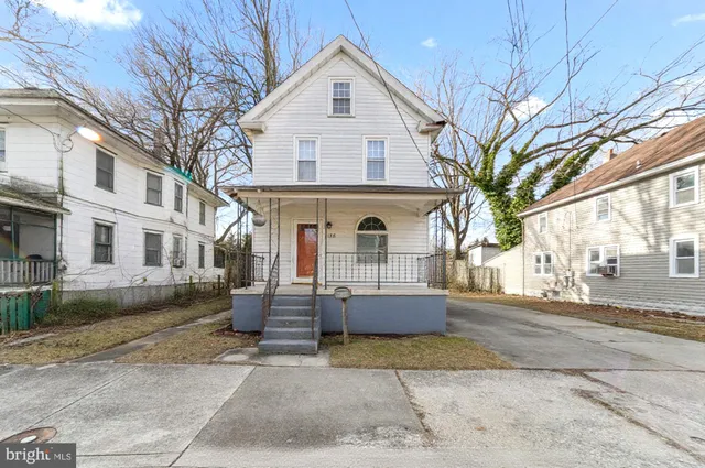$250,000 | 136 Denny Avenue, Penns Grove, NJ 08069