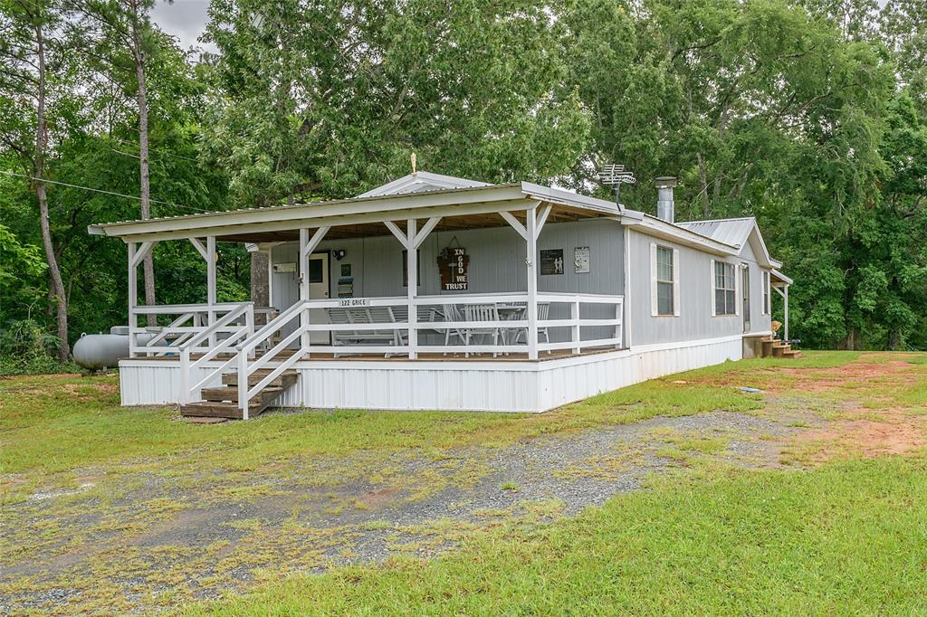 122 Grice Road Ringgold, LA 71068 - Photo 2 of 26 Single-story residence featuring light gray siding with white trim