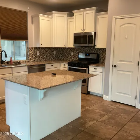 $2,100 | 20927 West Hamilton Street, Buckeye, AZ 85396