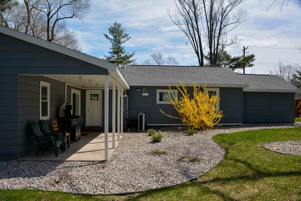 2595 North Three Mile Road Traverse City, MI 49686 - Photo 27 of 40 1831389-26.JPG