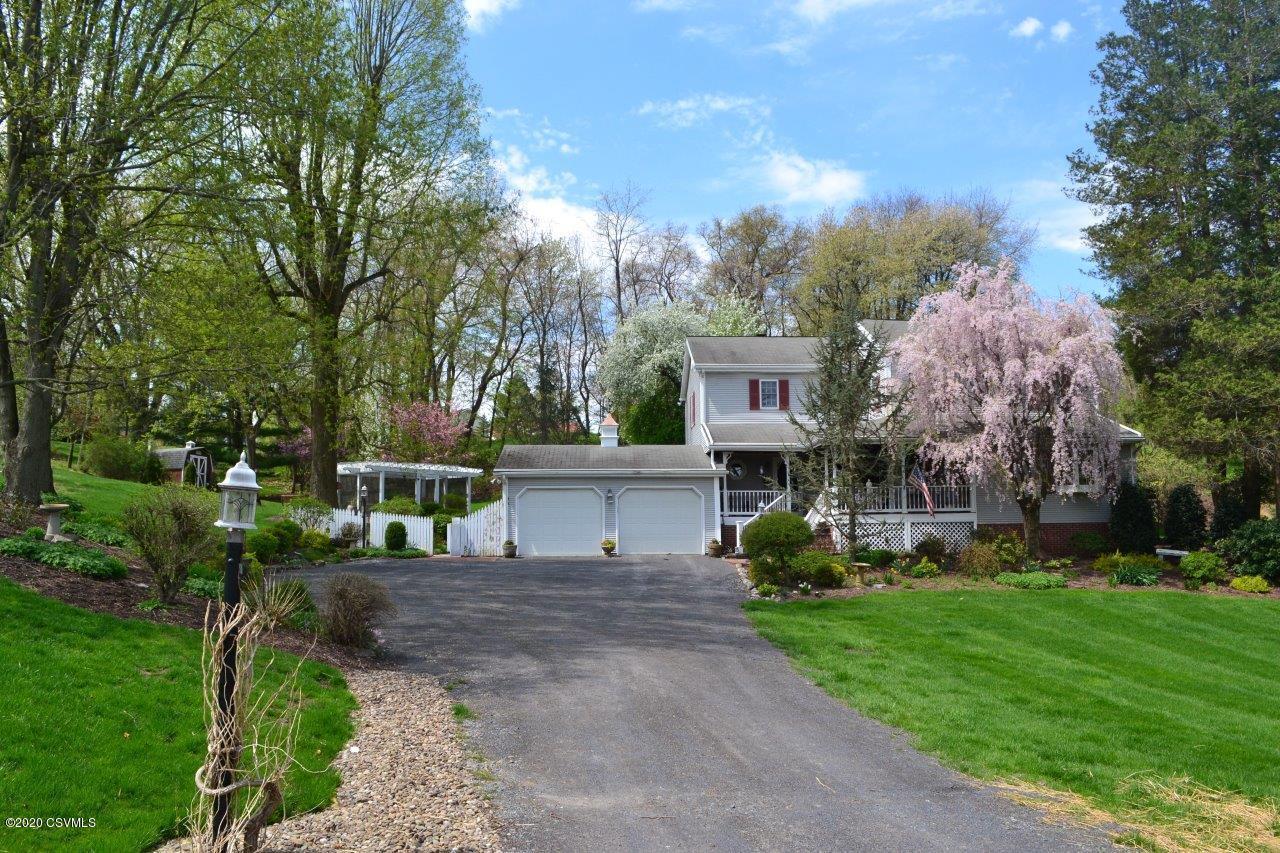 002 1538 Fairfield Rd