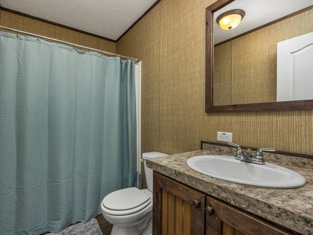 6070 Cross Anchor Road Enoree, SC 29335 - Photo 18 of 32