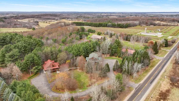 $584,900 | 18061 County Hwy OO, Chippewa Falls, WI 54729