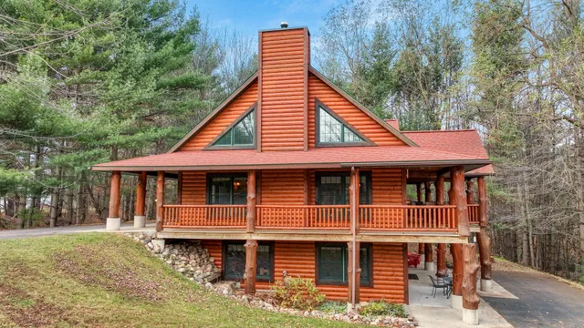 $599,900 | 18061 County Hwy OO, Chippewa Falls, WI 54729