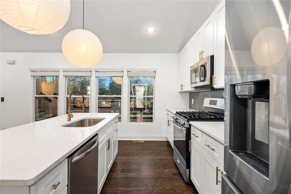 2344 Belmont Drive Decatur, GA 30032 - Photo 7 of 28