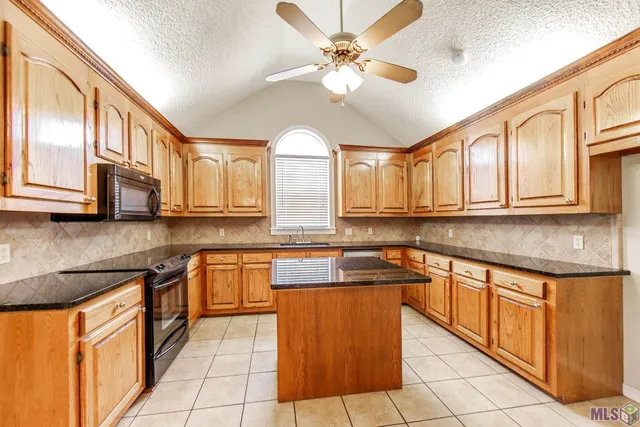 $339,900 | 411 Valhi Boulevard, Houma, LA 70360